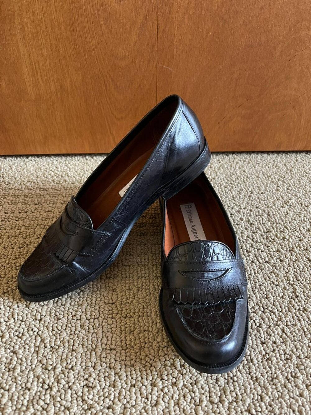 ETIENNE AIGNER Buckingham Black Leather Flat, Very Good Condition, Size 5